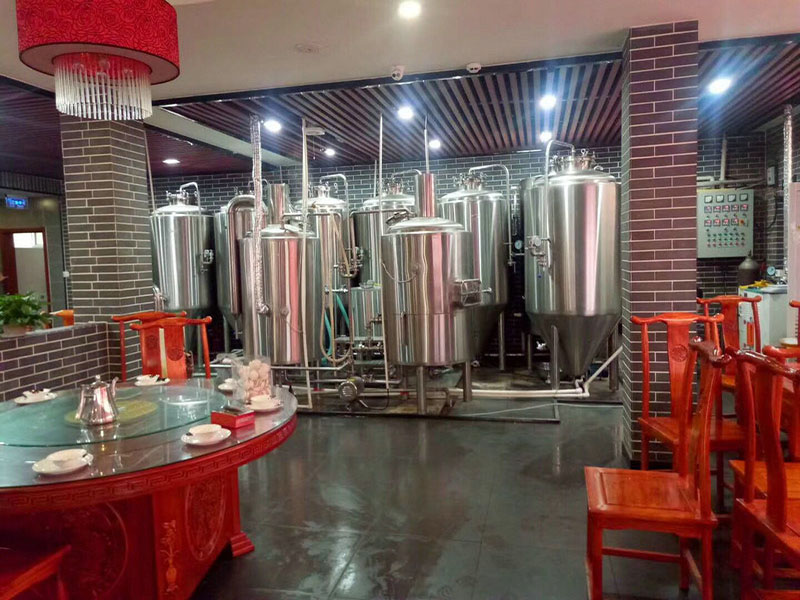 酒店精釀啤酒設(shè)備 酒店精釀啤酒設(shè)備